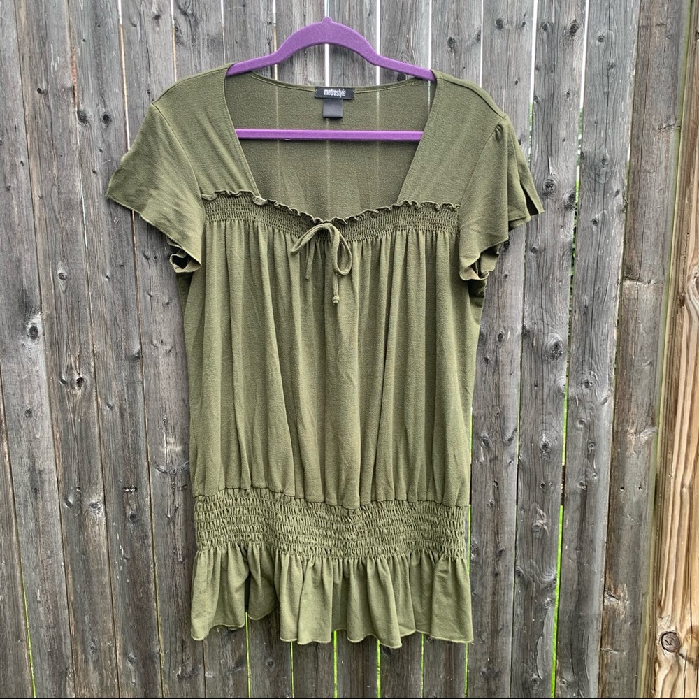 Metrostyle Army Green Smocked Ruffle Top Size L